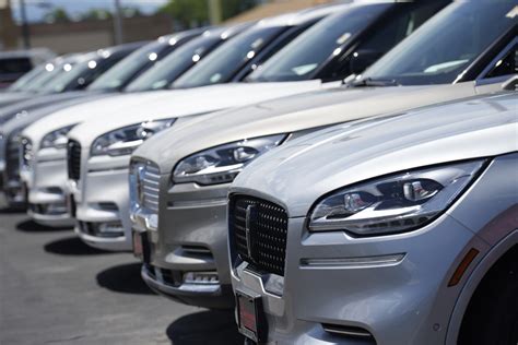 US automakers’ sales rose sharply over the summer, despite high prices and interest rates