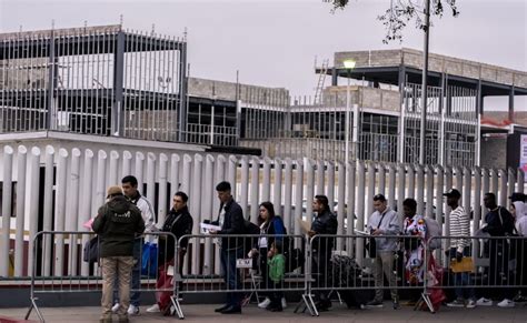 US expands curfews for asylum-seeking families to 13 cities as an alternative to detention