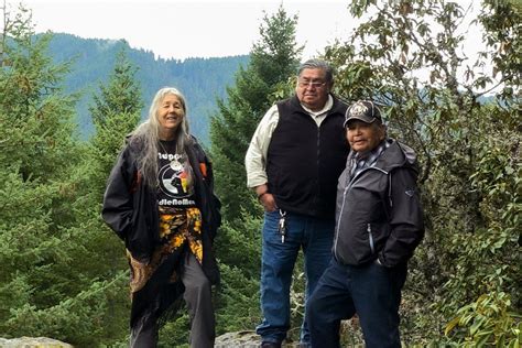 US government agrees to help restore sacred Native American site destroyed for Oregon road project