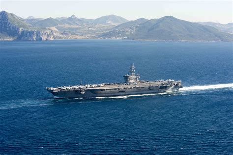 US may send second aircraft carrier toward Israel