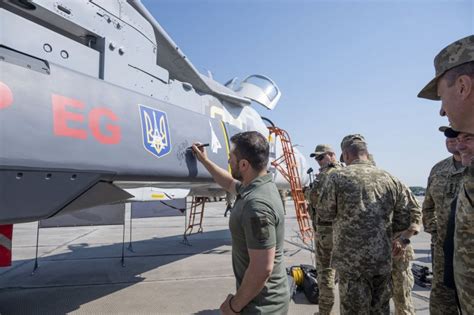 US to lead on training Ukrainian F-16 pilots