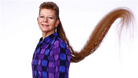 US woman sets Guinness record for longest female mullet