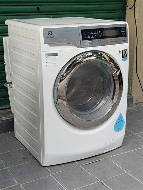 Used Electrolux inverter 2in1 front load combo hot washer ... - Carousell - raincitystudios.com