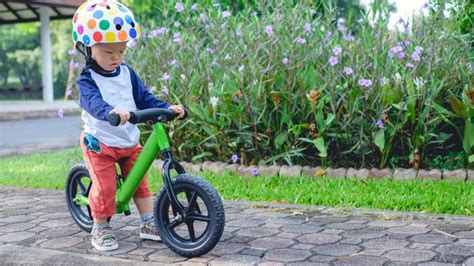 Usia Berapa Anak Bisa Naik Sepeda - Win Sepeda - balustradellc