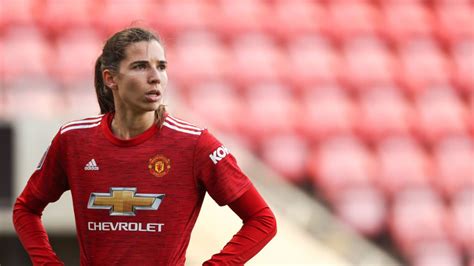 USWNT, Manchester United star Tobin Heath ruled out …