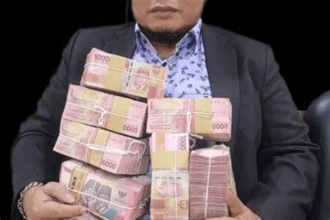 Uang banyak punya orang lain togel. Togel.
