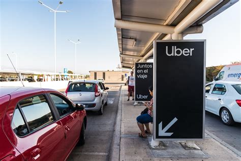 Uber Milwaukee Airport Pick-Ups, Drop-Offs, and Fares [2024]