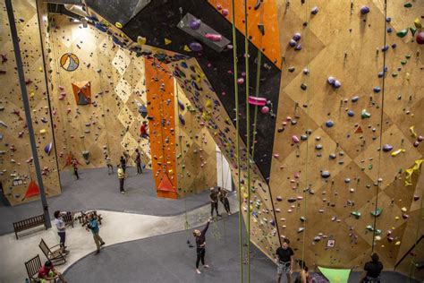 Ubergrippen denver. Experience Denver's newest indoor rock climbing facility in this video tour (courtesy of our friends at Vertical Solutions --- builders of Übergrippen's... 