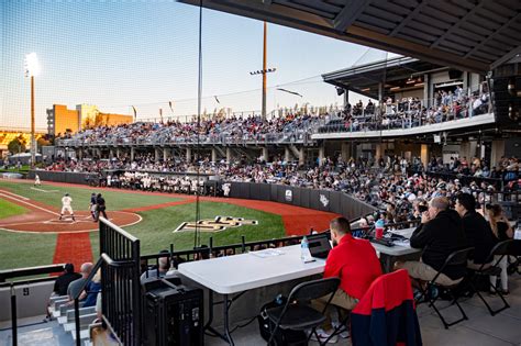 Ucf baseball club seats. Mar 21, 2021 · General admission tickets start at $7, with assigned seating behind home plate starting at $10. Club seats on the second deck can be purchased for $40. Parking for games is free, either in the F garage adjacent to the stadium, or in the outfield lot when the F garage is being used for an event at UCF arena. 