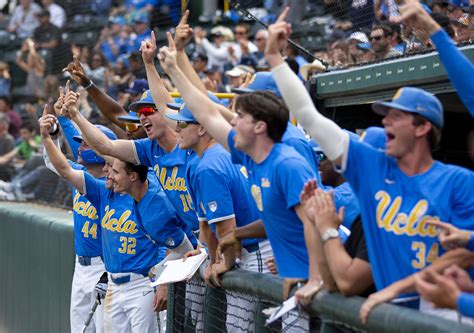 Apr 9, 2019 · UCLA locked down its position atop the D1Baseball Top 25 rankings, powered by Louisville Slugger, after winning a 1 vs. 2 showdown on the road against Stanford. Three teams came into the rankings ... . 