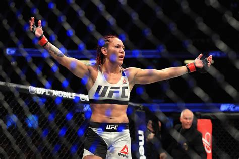 Mar 6, 2020 · Welcome to Ultimate MMA, where we bring you the best of the UFC and MMA. Today's video features the Top 5 Female Fighters (who could definitely beat up your ... . Ufc women%27s fighters