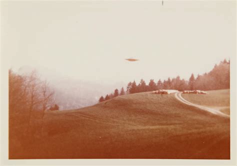 Jun 4, 2021 · How UFO Sightings Went From Conspiracy Theo