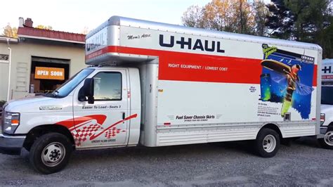 Uhaul 20ft truck. Feb 3, 2019 · 10' U Haul Truck Review Video Rental Box Van Ford Pod http://www.uhaul.com/Trucks/10ft-Moving-Truck-Rental/TM/ Well Needes another Moving Truck so went to... 