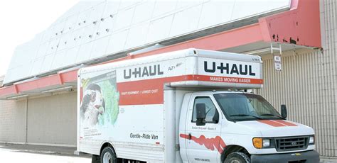 If a Covered Customer has a dead battery, in the U-Haul truck, even if due to leaving lights on, U-Haul Roadside Assistance will dispatch a Service Provider from our network to jumpstart. The Customer or their Authorized Driver must call U-Haul Roadside Assistance 1-800-468-4285 for coverage. Covered Customer is defined as the Customer listed .... 