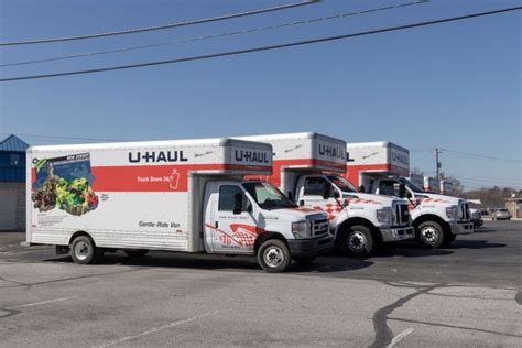 Uhaul early return. U-Haul has age restrictions. Not just anyone can rent a U-Haul moving truck or trailer. The rental truck company requires that customers be 16 years of age to rent a trailer and 18 years of age to rent a moving truck. To rent either option, customers must have a valid driver’s license. 
