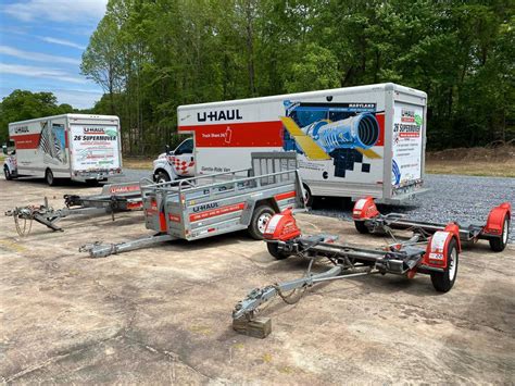 Choose from 1 or 2 car trailer rental trailers. Our trailers are built to accommodate all types of vehicles. Our open 2-car trailer rentals range in size from 18′ to 34′ in length and our enclosed car trailers are 16′ to 28′. Our enclosed trailers are popular for hauling cars, especially sports cars, antique cars and trucks, and luxury .... 