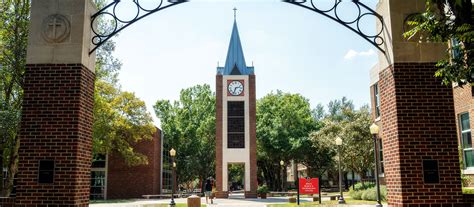 Uiw texas. UIW is a proud Hispanic Serving Institution. Start Your Journey Today. UIW By the Numbers. Learn more about the University of the Incarnate Word through fast facts and figures. #1 … 