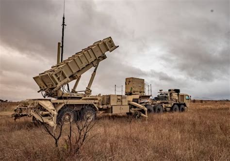 Ukraine: US-made Patriot guided missile systems arrive