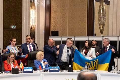 Ukraine delegate hits Russian at Black Sea summit in Turkey