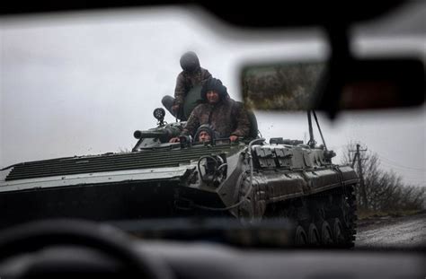 Ukraine forces pull back as Russia mounts