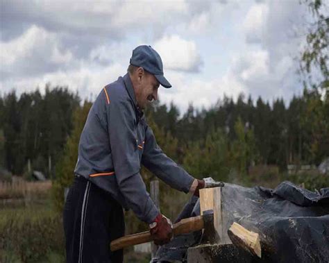Ukrainians prepare candles, firewood as they brace for winter
