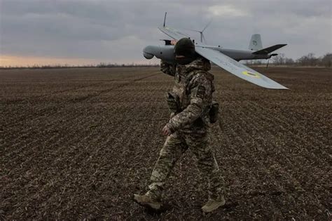 Ukrayna'nın İHA saldırıları devam ediyor: Moskova ve Kiev  MSN. 