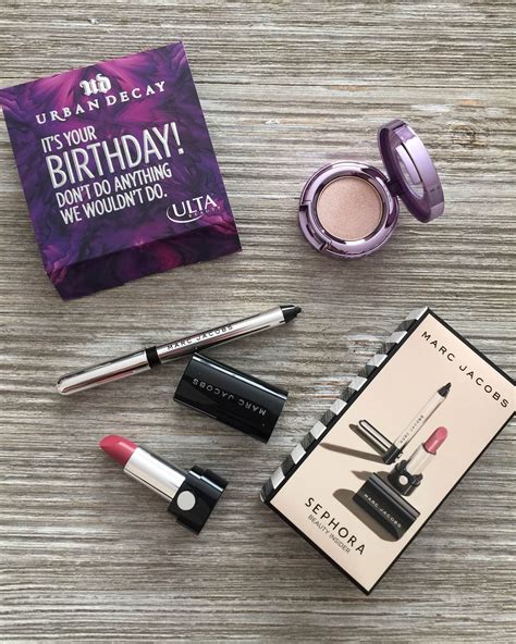 Ulta birthday gifts. Otherwise your coupon should have been sent to your email on the 1st. Supply of bday gifts in store varies by store and that's why they prefer to be able to scan your coupon barcode so they know how many bday gifts are going out. (Vs in previous years they'd just give it out without scanning your barcode) make sure your email … 