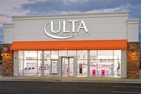 Visit Ulta Beauty in St. Petersburg, FL & shop your favorite makeup, haircare, & skincare brands in-store. Plus, book appointments for hair, skin, or brow services at our St. Petersburg salon.