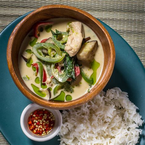 Ultimate Thai Green Curry (Gaeng Khiaw Wan Gai) Recipe - Epicurious