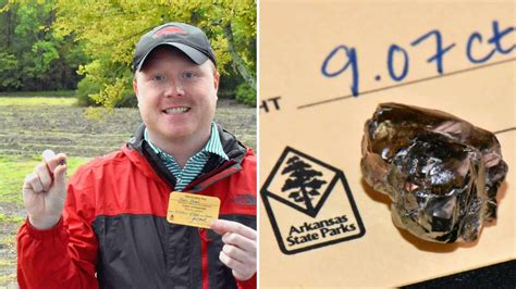 Un hombre de Arkansas visitó un parque estatal con su novia. Encontró el diamante más grande que se ha descubierto allí en 3 años