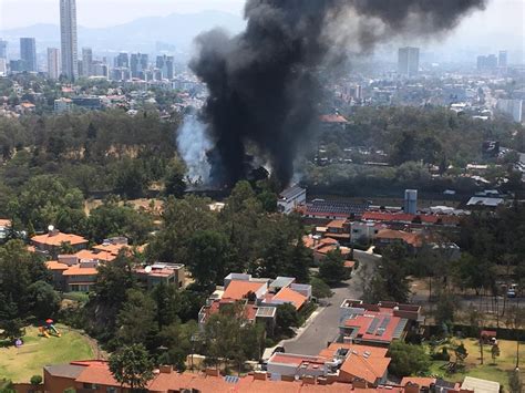 Un incendio en el centro de la Ciudad de México provoca la evacuación de al menos 500 personas