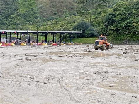 Una avalancha deja al menos 15 muertos y varios desaparecidos en Cundinamarca, Colombia