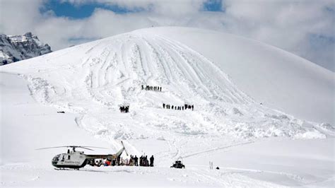 Una avalancha en los Alpes franceses deja al menos 6 muertos