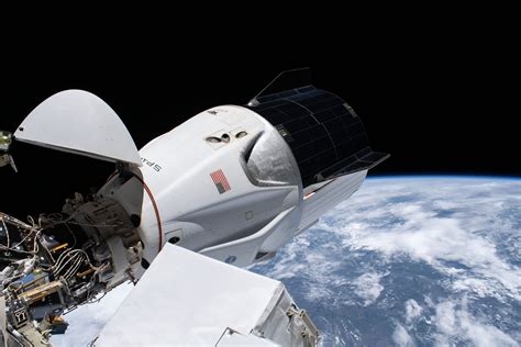 Una obsoleta nave espacial de la NASA regresó a la Tierra después de 21 años de su lanzamiento