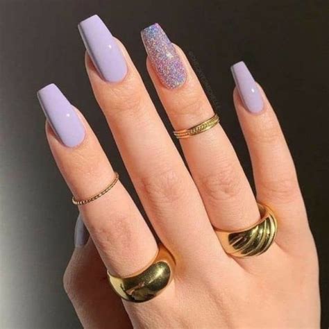 Las uñas decoradas son máxima tendencia y hay diseño