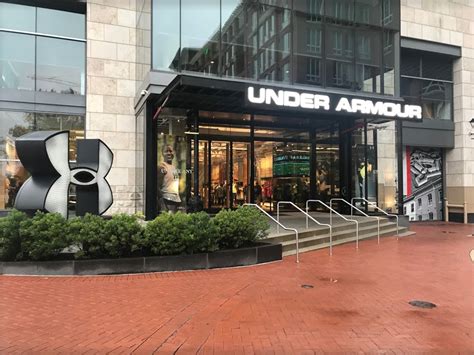 Under armour location. Looking for an Under Armour store near you? Key in your postal code to find a Brand House or Factory Outlet within walking distance! 