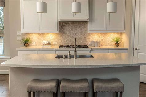 Under cabinet lighting recommendations.  We researched top options for your...