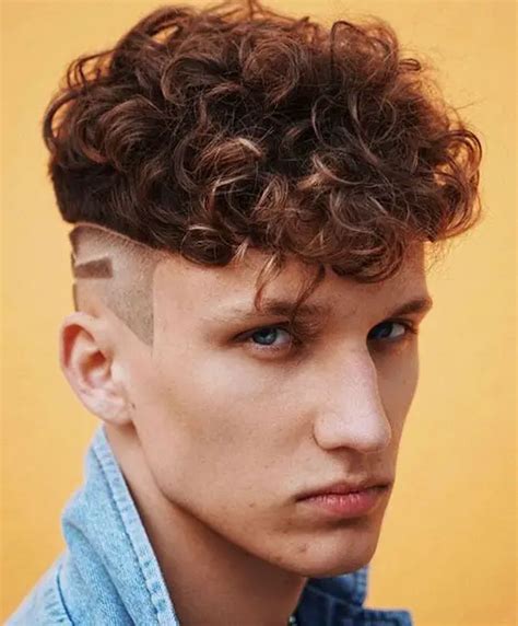 Undercut curly. May 27, 2018 - #Undershave#girl#curly# hairstyle#punk#chic. See more ideas about hairstyle, curly hair styles, curly undercut. 