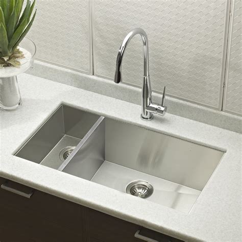 Undermount Kitchen Sinks - HOUZER