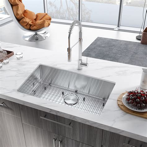 Undermount sink installation. The VINTERA is a clean, contemporary version of the apron front sink style with versatile installation capabilities. The VINTERA is also designed to bring fu... 