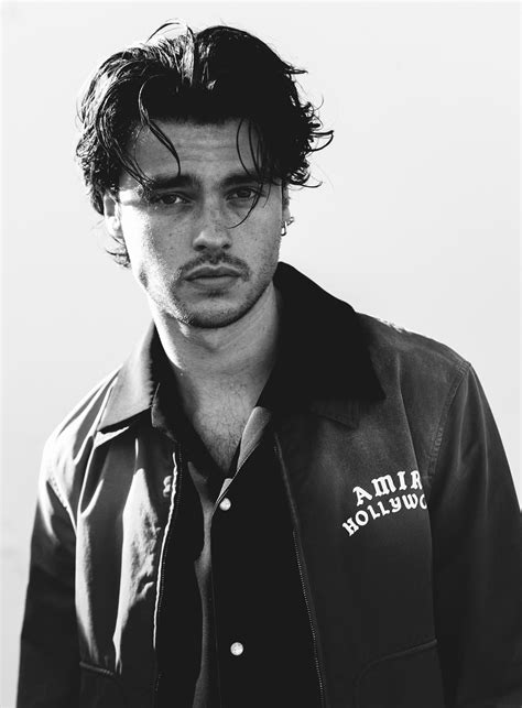 Understanding Felix Mallard