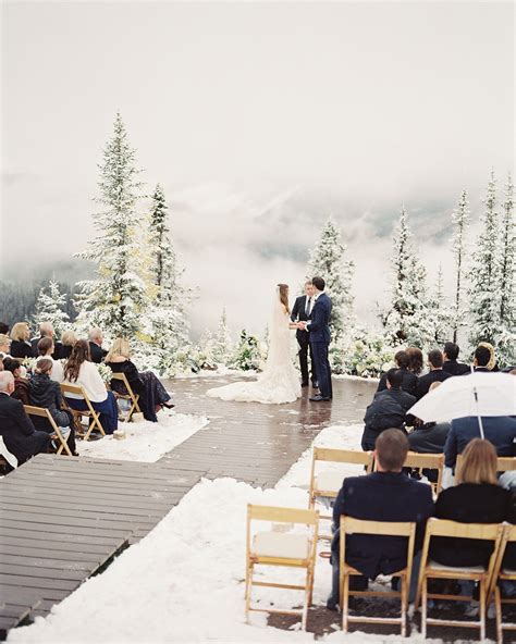 Understanding the Basics of Outdoor Winter Weddings