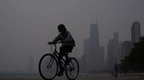 Unhealthy air quality lingers across parts of U.S. from drifting Canadian wildfire smoke