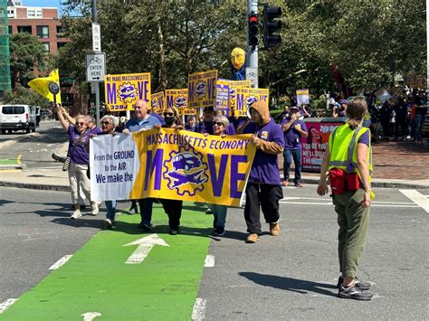 Unionized service workers rally in Boston ahead of Labor Day