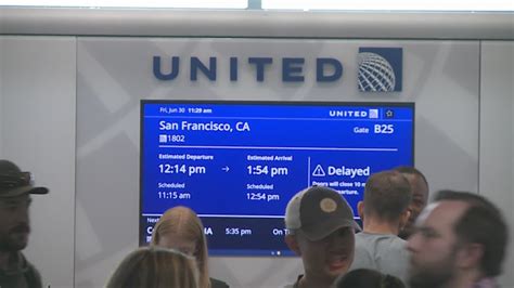 Unions blame United for airline's ongoing travel issues