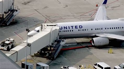 United Airlines flight makes emergency landing in Houston