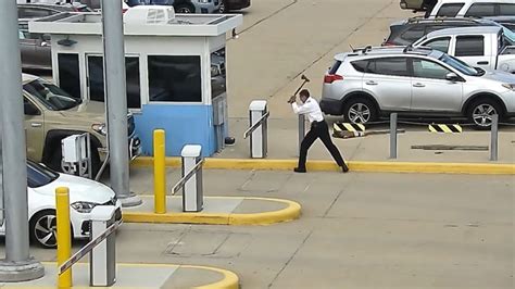United Airlines pilot filmed chopping at parking gate with ax had hit a 'breaking point,' he told deputies