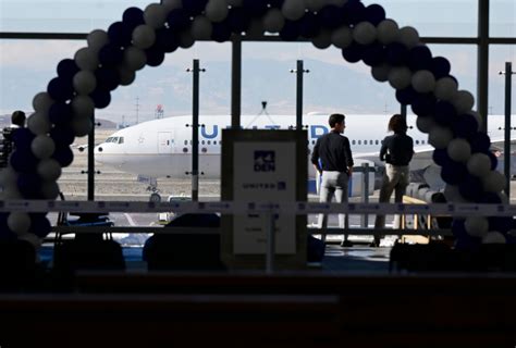 United Airlines troubles worsen at Denver airport with more than 500 cancellations, 1,000 delays over 5 days