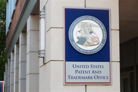 United States Patent Office 3,014,784