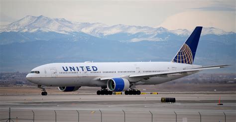 United airlines quadriplegic. United Airlines has agreed to a $30 million settlement after a deplaning incident left a quadriplegic man in a vegetative state, court papers show. The settlement with the family of Nathaniel ... 